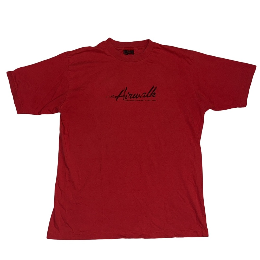 AIRWALK VINTAGE rare mens red/black graphic tee, size untagged, fits large.